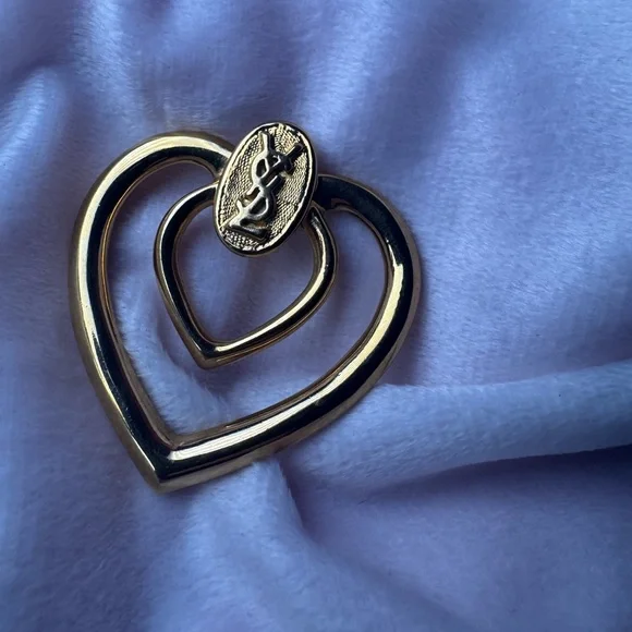 YSL Scarf Ring Heart Shape Gold Logo RARE 1980s Vintage yves saint laurent - Picture 4 of 11